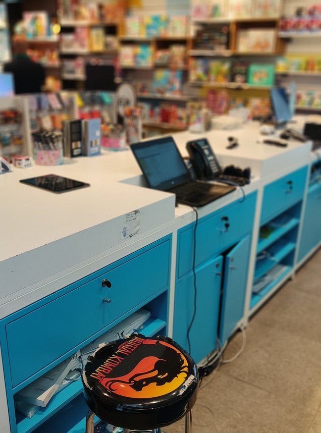 Service counter – Fixtures & Detail