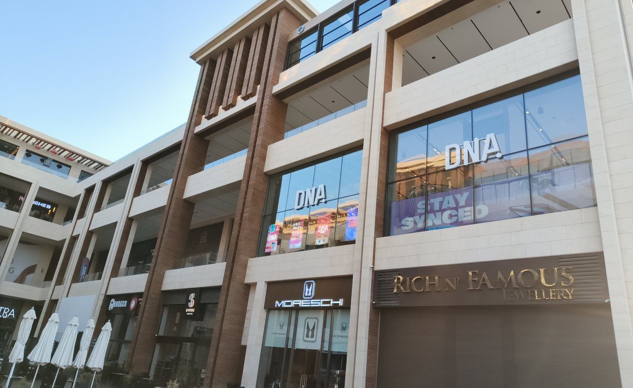Retail Building Facade Branding – Retail Building Facade Branding